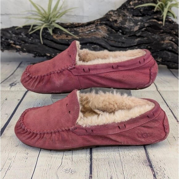 UGG Dakota 5612 Shearling-Lined Suede Slippers - Picture 4 of 8